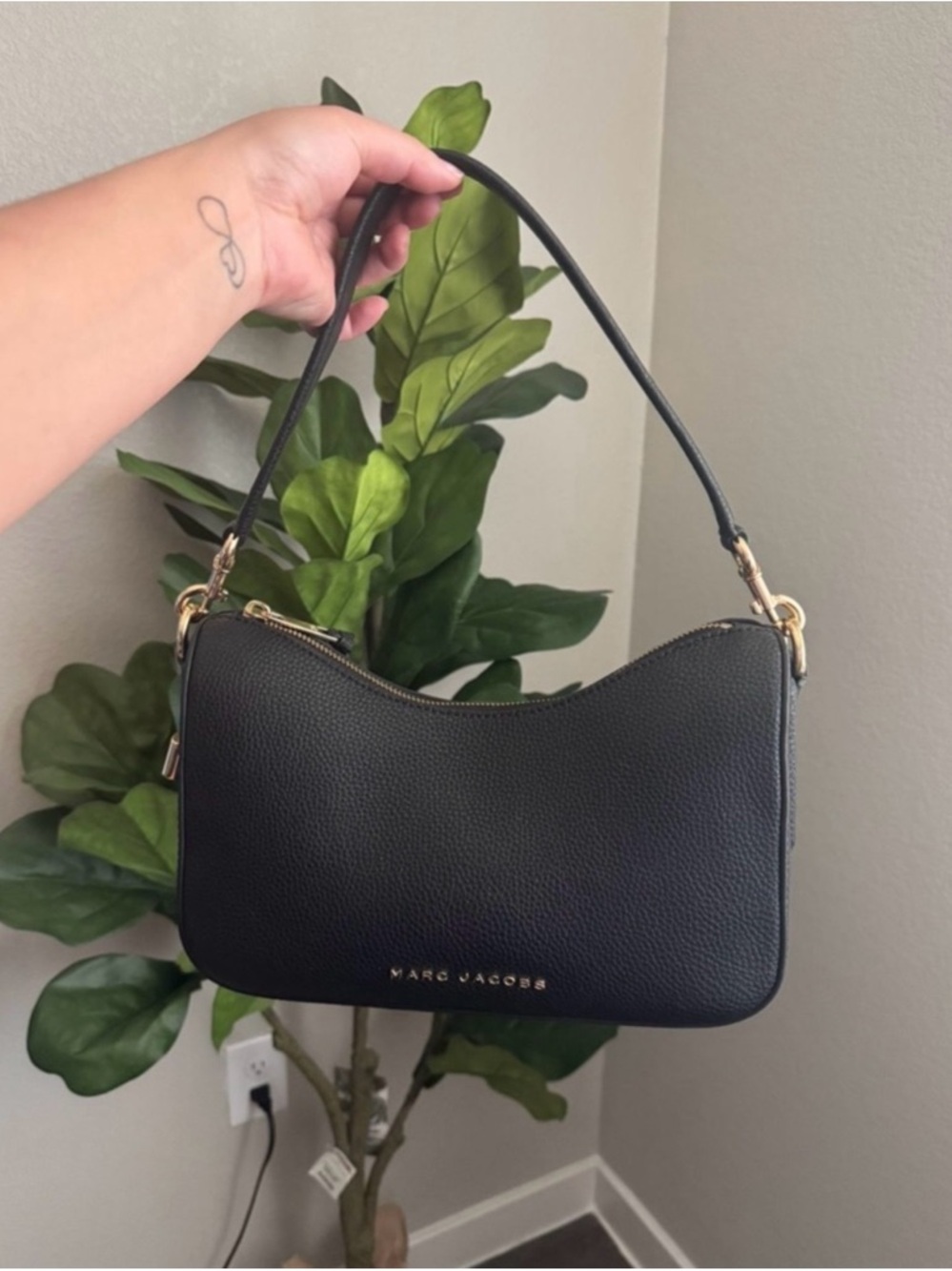 Marc Jacobs Black Pebbled Leather Shoulder Purse